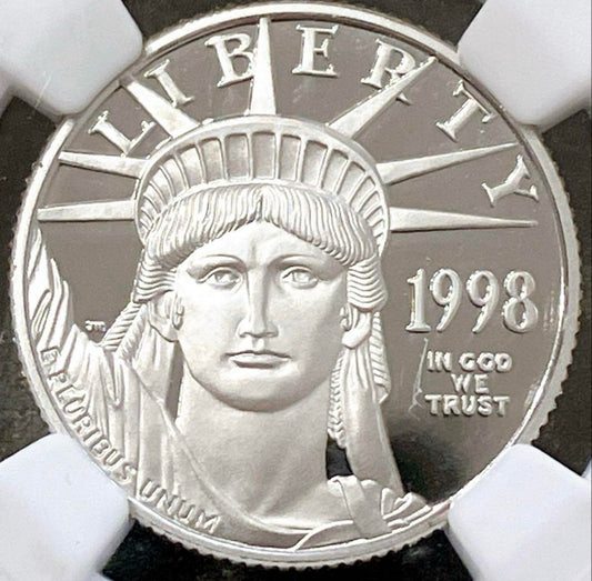 1998年発行のプラチナ・イーグルコイン表面、自由の女神像と「LIBERTY」刻印