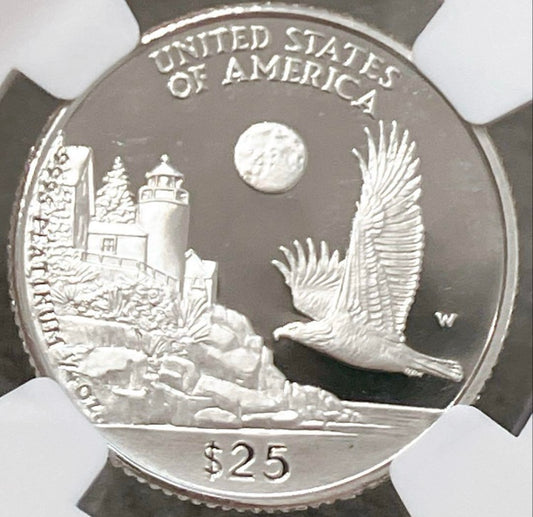 1998年発行のアメリカプラチナ・イーグル $25硬貨、自由の女神とハクトウワシのデザイン